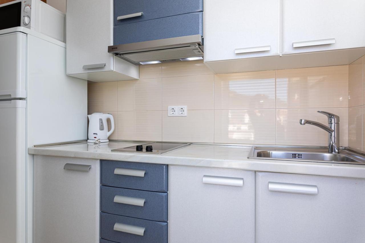 Apartments Crnekovic V Baska  Exterior photo